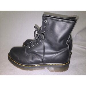 Dr Martens AirWair Black Leather Eyelet Lace Up Combat Boots Women Size 9